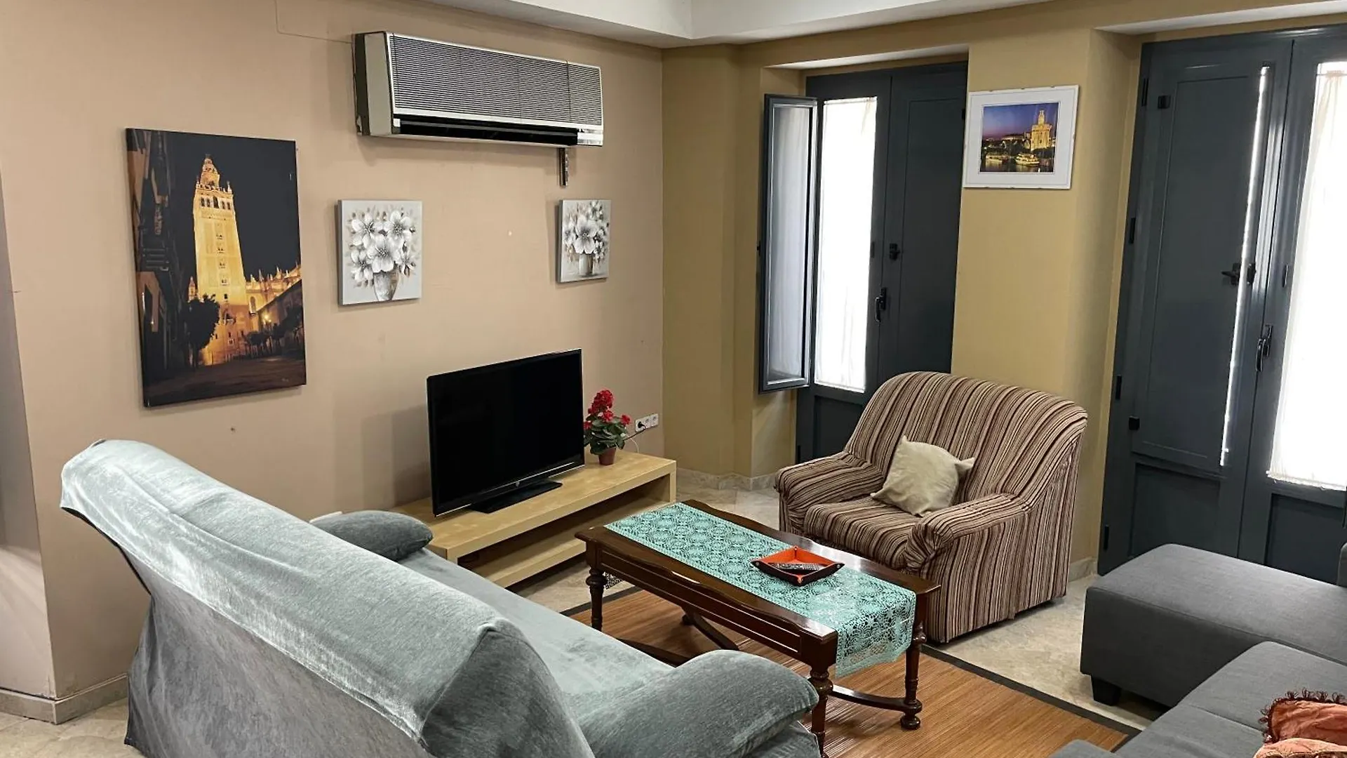 Apartment Duplex Sagasta Apartamentos-Sagasta Seville Spain