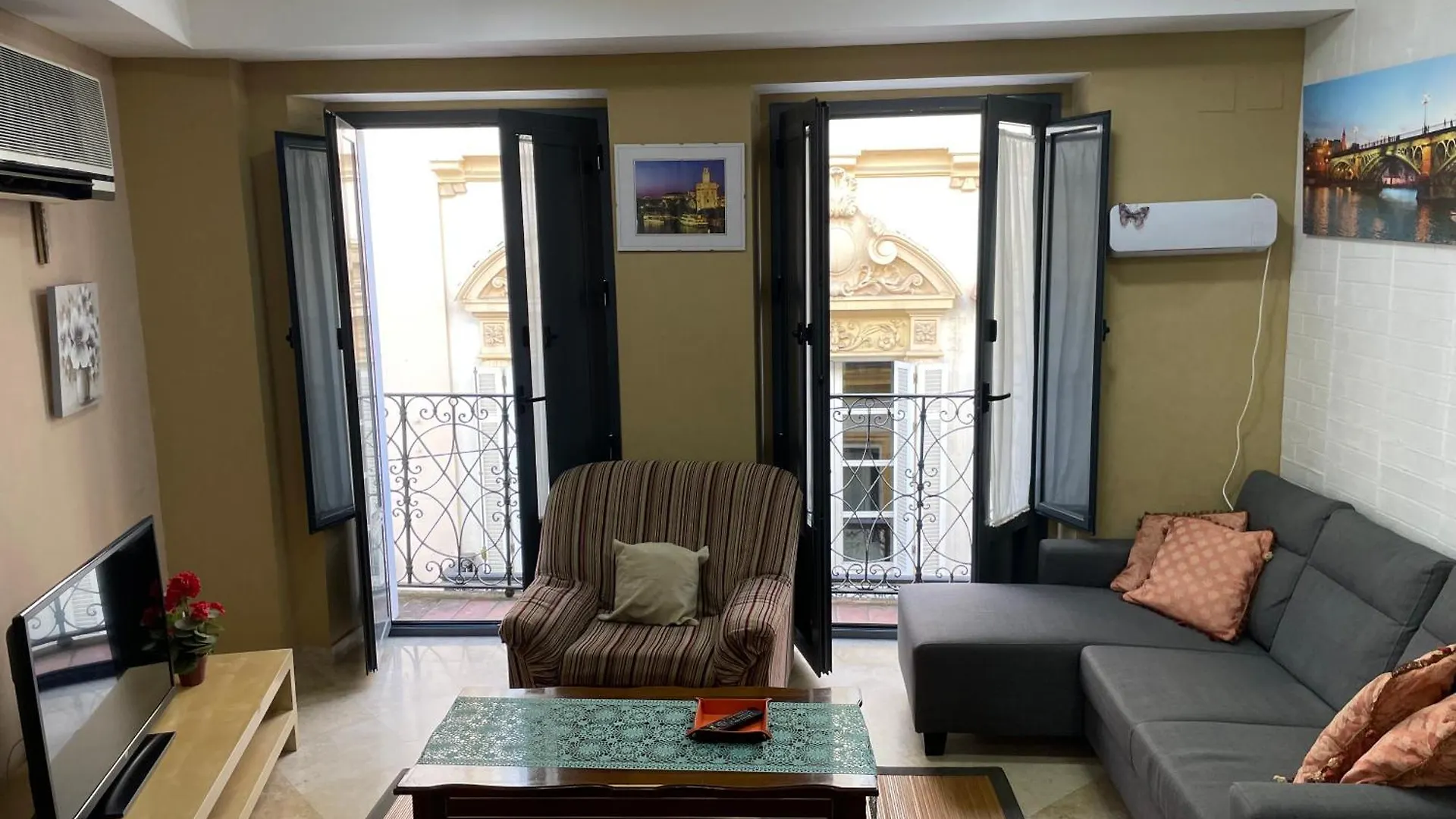 Duplex Sagasta Apartamentos-Sagasta Seville 0*,  Spain